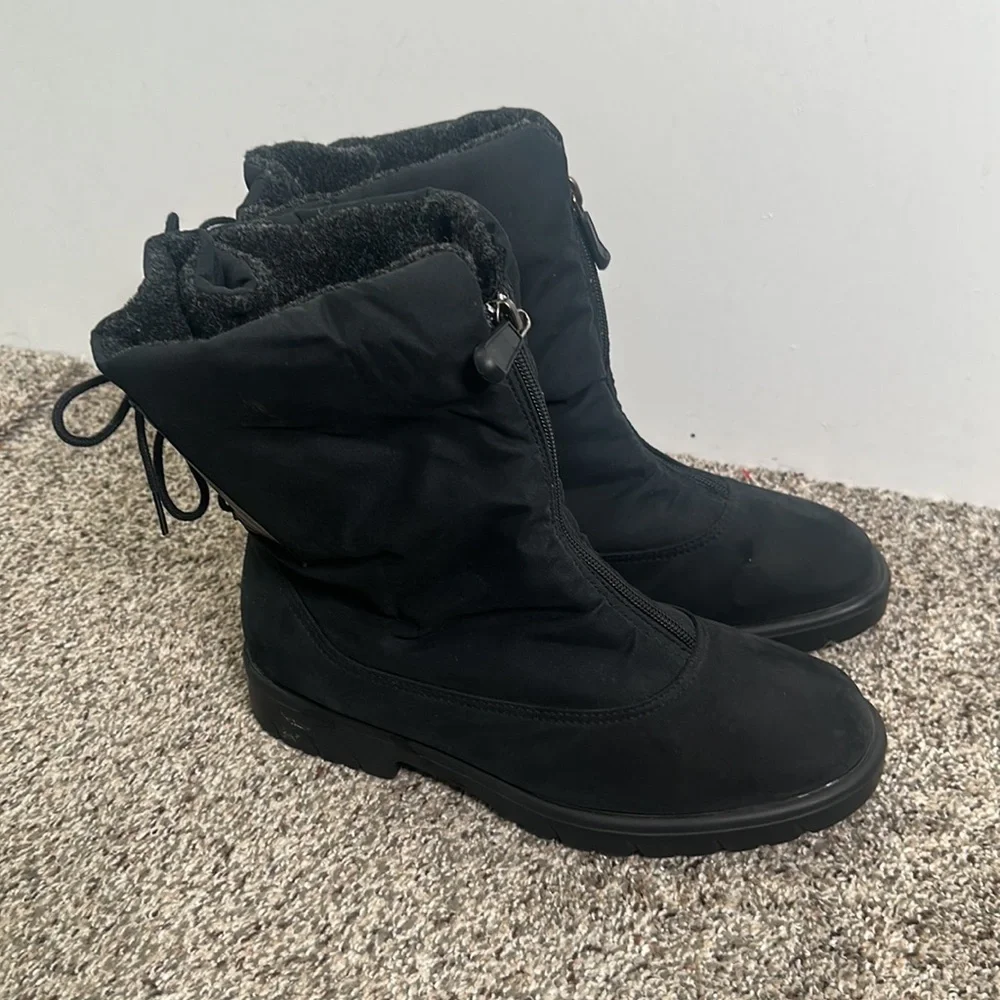 Canada toe warmer black boots size 9  comfy winter